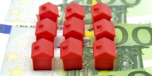 La holding peut prendre diverses formes juridiques : SAS, SARL, Société civile, etc.