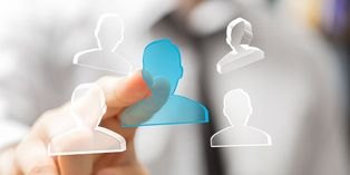 Au-delà des aptitudes et des compétences propres au candidat, il faut s'interroger sur sa capacité d'intégration au sein de l'entreprise.